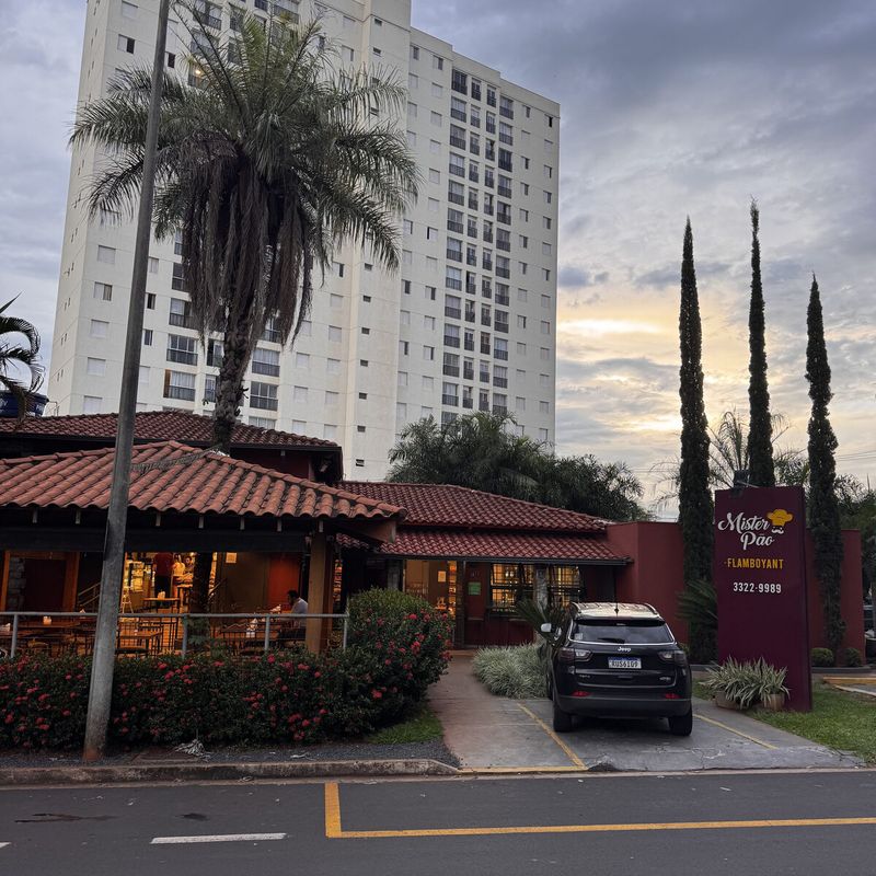 Restaurantes & Bares